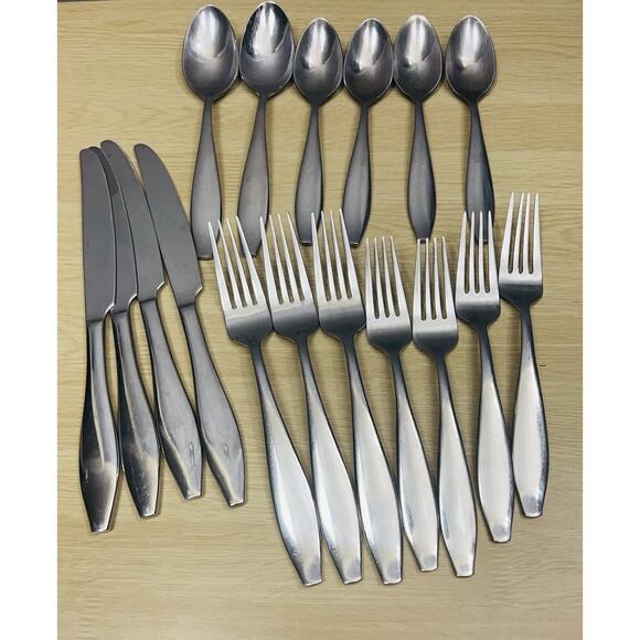 RARE Vintage Oneida Stainless Flatware 17 Pieces - Picture 1 of 5